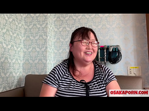 ❤️ Ama japoniar lodiak bere titi erraldoiak erakusten ditu eta sexu jostailu batekin gozatzen du. 51 urteko ama asiar batek bere sexu-esperientziaz hitz egiten du. Yukiko 1 OSAKAPORN milf gantz Izorra gugan ❌
